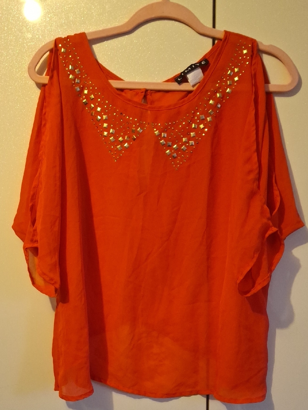 Limité Red Short Sleeve Top with Embellished Neckline - Picture 5 of 5